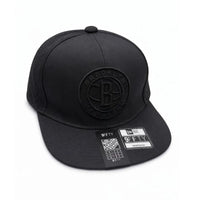Negra con Logo Negro