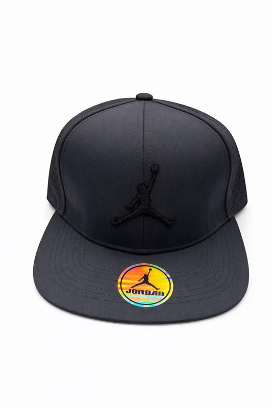GORRA PLANA JORDAN GRIS OSCURO